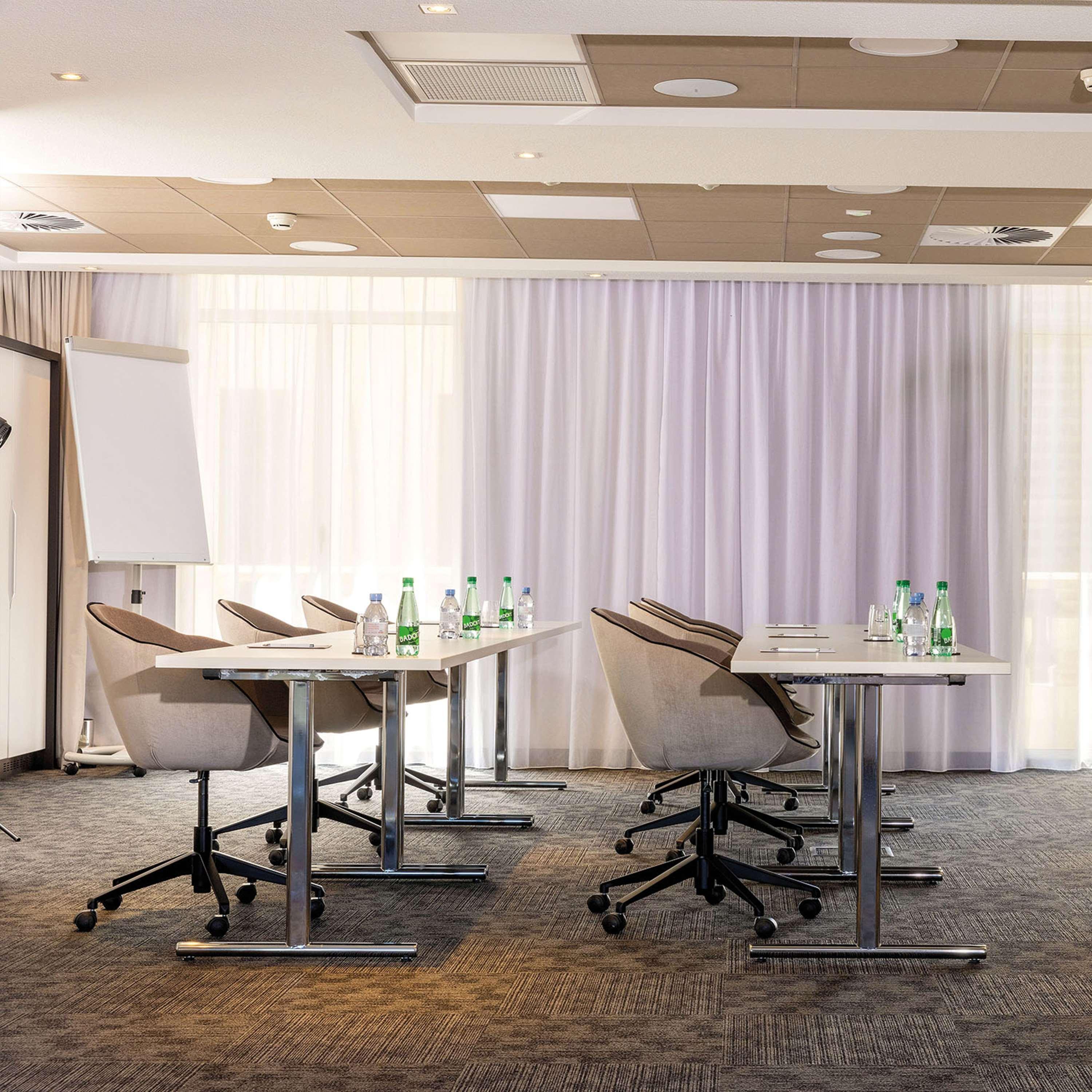 Hilton Garden Inn Tours Centre, France ภายนอก รูปภาพ